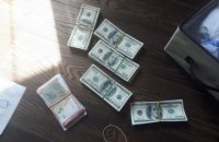 В Киеве задержаны сотрудник суда и экс-прокурор, которые "воровали домами"