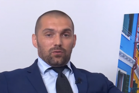 ​Керівник слідчої групи ДБР Корецький заявив про вплив з метою викликів на допит Порошенка