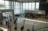 Из харьковского аэропорта эвакуировали около 600 человек из-за "минирования" (обновлено)