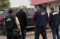 На Львівщині експоліцейського підозрюють у тиску на бізнес