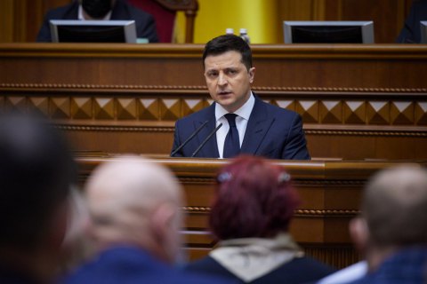 Указ Зеленського щодо поступового переходу до засад професійної армії пропонує скасувати призов на строкову службу
