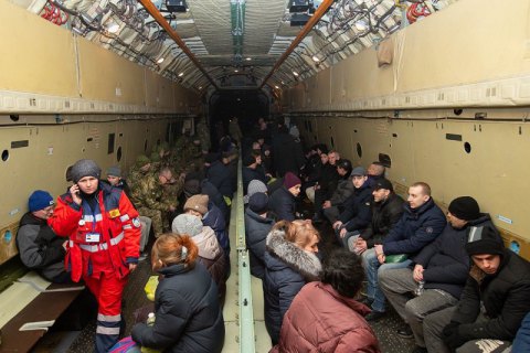 Освобожденным из плена украинцам выплатят по 100 000 грн на протяжении недели