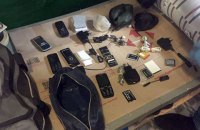 Полиция нашла источник мошеннических СМС от имени Ощадбанка и Приватбанка