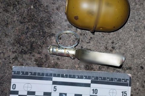 У Києві затримали чоловіка з бойовою гранатою в кишені