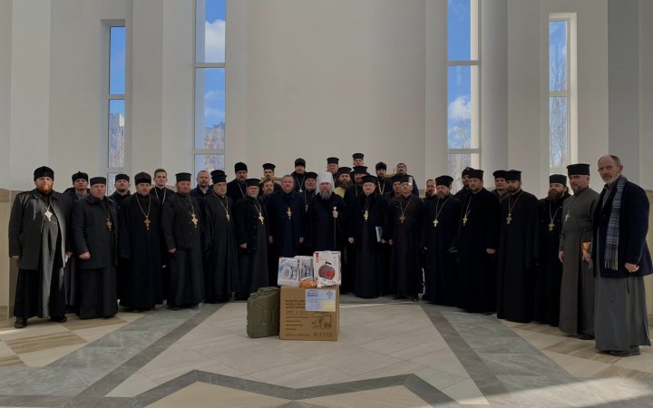 Храми Київщини отримали понад 60 генераторів 
