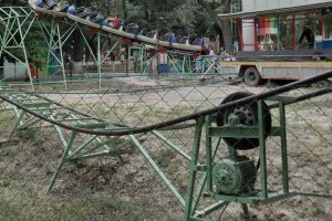 В Украине закрыли 300 детских аттракционов