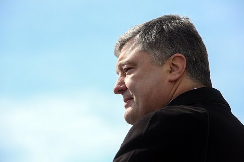 Порошенко: тем, кто не сможет объединиться в ОТГ снизу, помогут сверху