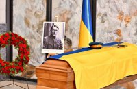 Центр протидії дезінформації: Російські телеграм-канали поширюють фейк про виставку «мощей» Коновальця 