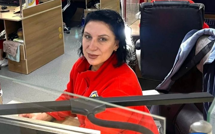 У Запоріжжі чотирирічна дівчинка самостійно викликала «швидку» для непритомної мами