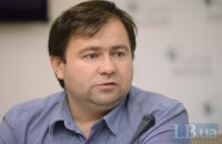 Онлайн-трансляция из отделения, где содержится Андрей Дзиндзя и еще один задержанный за штурм АП