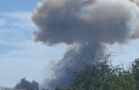 У передмісті Євпаторії пролунали кілька вибухів