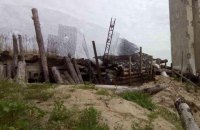 Стоявшие в очереди на КПВВ "Станица Луганская" выстрелили по блиндажу с военными