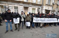 Львовские СМИ выдали титушек-оппонентов Садового за его группу поддержки 