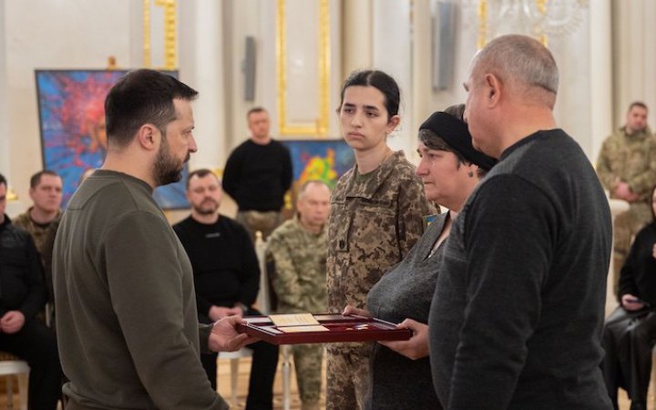 Зеленський вручив державні нагороди, зокрема Буданову і Залужному