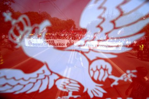 В Польше заявили об угрозе нацбезопасности из-за "обязывающего" механизма Еврокомиссии по беженцам