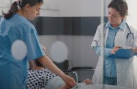 Лікар пише не для себе, а для прокурора? Що насправді змінюється в правилах госпіталізації в Україні за наказом № 1044