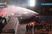 Кабмін дозволив міліції використовувати більше спецзасобів