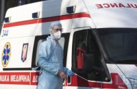 Власти Тернополя пообещали по 10 тыс. гривен медикам, которые лечат больных COVID-19