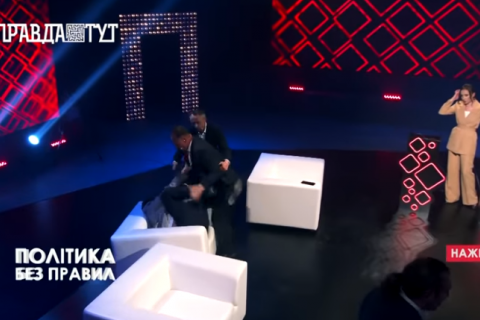 Екснардеп Барна побився з представником "Слуги народу" у прямому ефірі