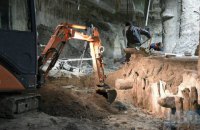 КГГА продолжит раскопки на Почтовой после укрепления свай и опор