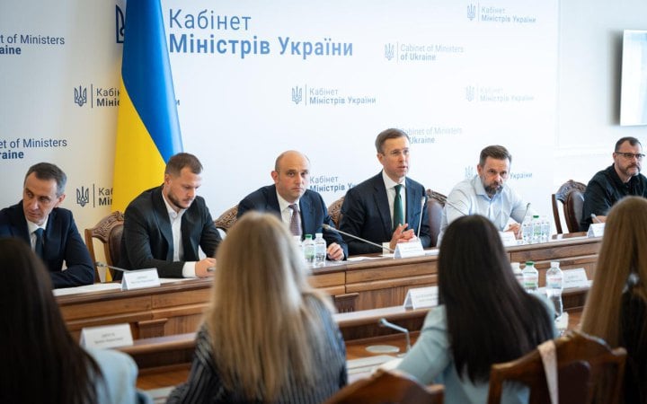 «Уряду не можна вірити». Обіцяних мільярдів на підготовку до зими немає, але це провина не лише Кабміну 