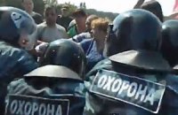 В Макеевке люди штурмовали завод "регионала"