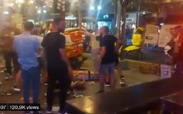 В результате стрельбы в Тель-Авиве погибли два человека, восемь получили ранения