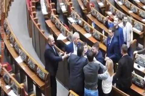 Нардепи Кішкар і Головко побилися в Раді