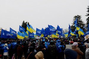 Власть с помощью армии готовит альтернативный 200-тысячный митинг