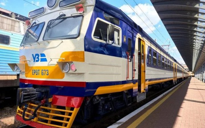 Укрзалізниця додасть 18 рейсів міської електрички між правим і лівим берегами Києва