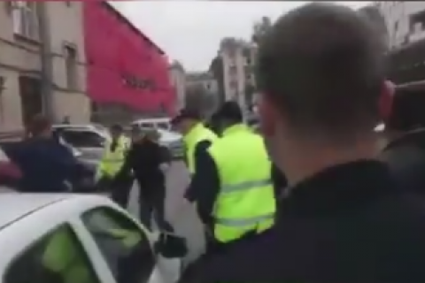 В Молдове задержаны пять украинцев за драку под судом