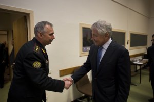 Минобороны США пообещало улучшить отношения с украинской армией