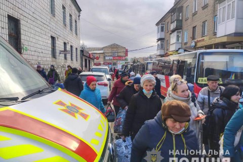 В четверг продолжится эвакуация и доставка гуманитарной помощи по 9 маршрутам