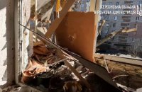 Унаслідок обстрілу Херсона важко поранено літню жінку