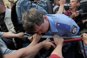 Во время ареста Тимошенко пострадало два милиционера 