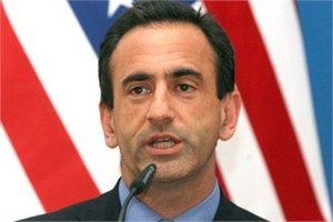 США настроены сотрудничать с Украиной, но не могут изменить свою политику, -  помощник Клинтон
