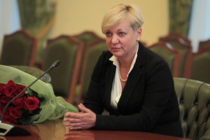 Гонтарева: курс доллара в бюджете - не моя парафия