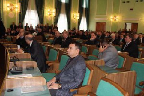 Главой Херсонского облсовета стал представитель "Батькивщины" Мангер