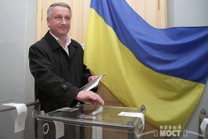 Мэр Днепропетровска сложил полномочия