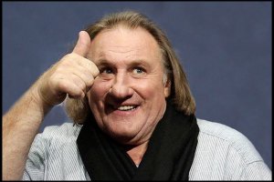 Путин вручил Депардье паспорт гражданина России