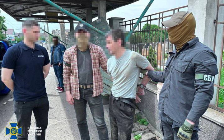 У Чернівцях затримали російського агента під час прихованої фотофіксації військового об’єкта