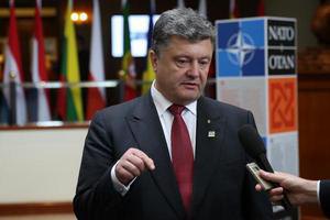 Порошенко готовий віддати наказ припинити вогонь (оновлено)