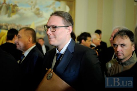 Высоцкий: проблему поставок угля с неподконтрольных территорий нужно решать политически 