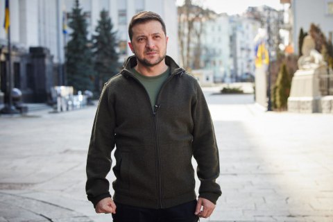 Зеленский посетил в госпитале раненых военных