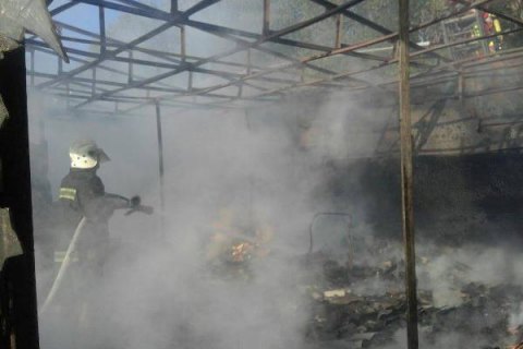 На Троещинском рынке в Киеве сгорели несколько павильонов