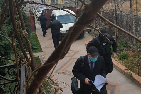 ДБР прийшло з обшуком до Тетяни Чорновол у справі про підпал офісу Партії регіонів у 2014 році