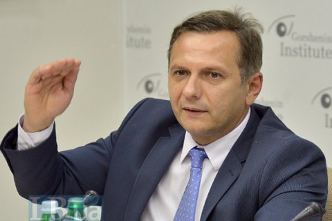 Устенко призвал резать расходы госбюджета, "насколько это возможно"