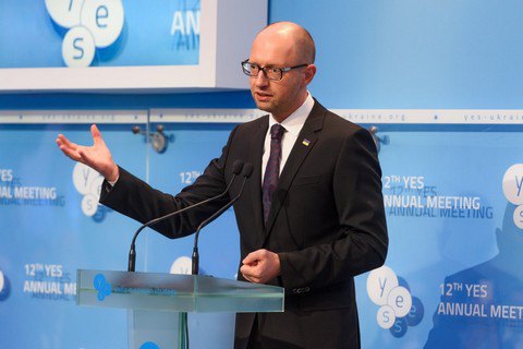 Яценюк предлагает вывести госкомпании из-под подчинения министерств