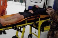 В Днепре во время ныряния в прорубь мужчина сломал ногу