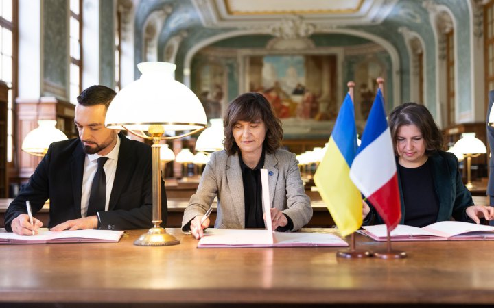 Сорбонна відновить відділення україністики